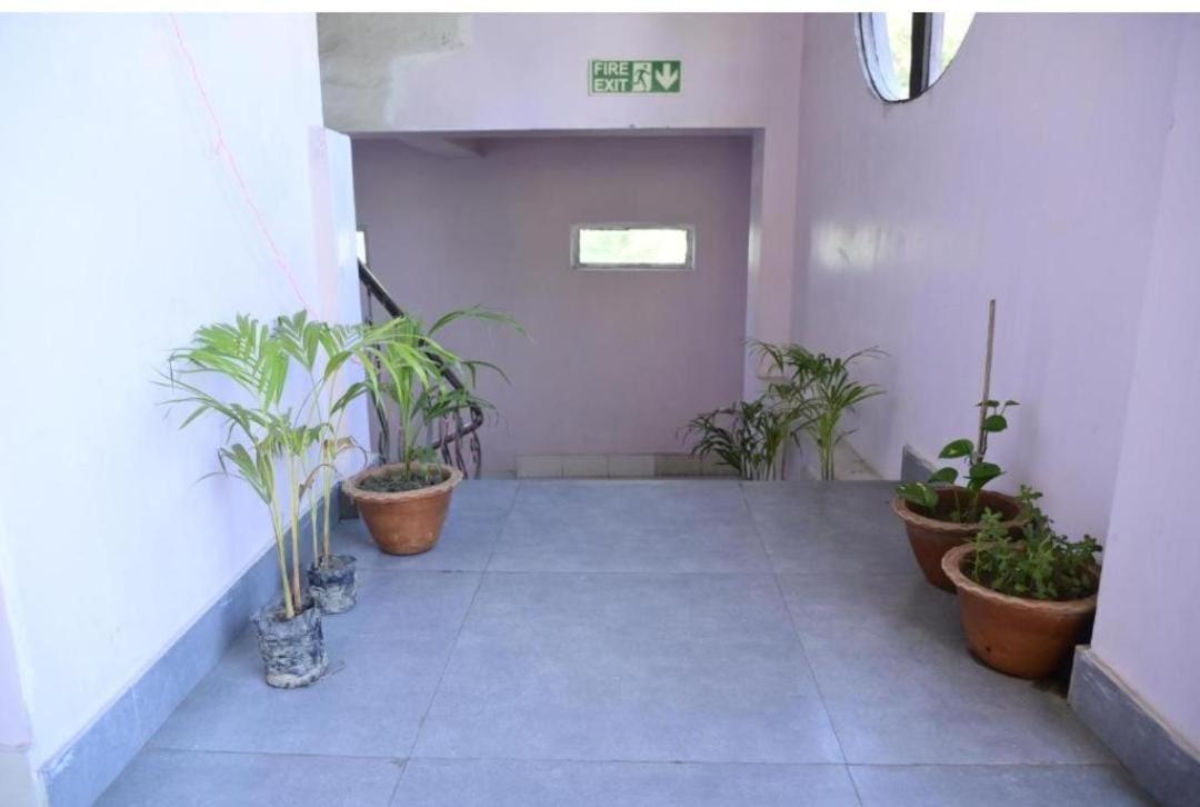 Quarto Inn 구와하티 외부 사진