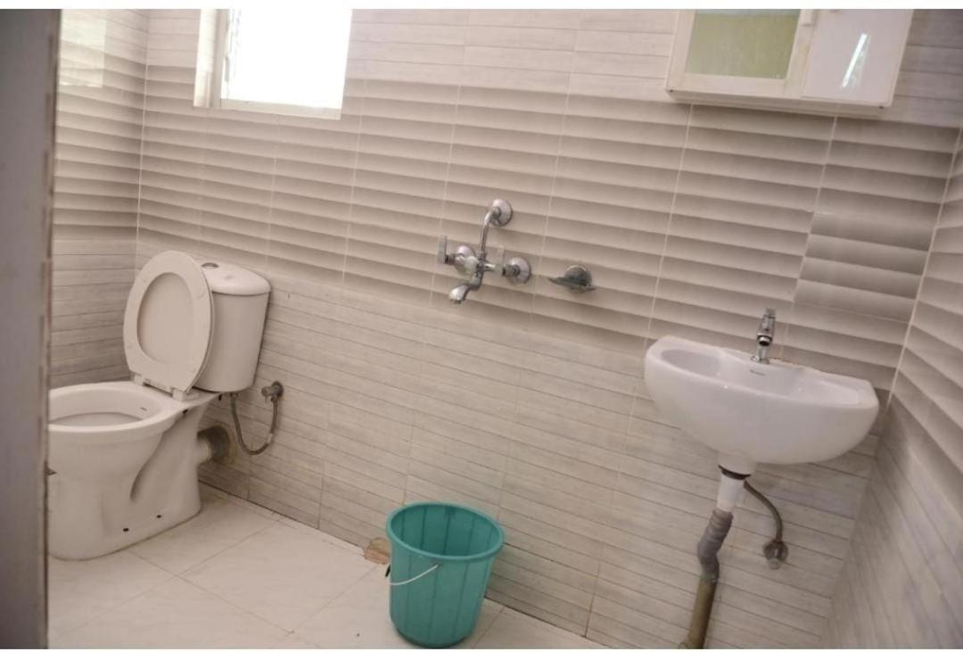 Quarto Inn 구와하티 외부 사진